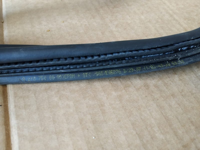 уплотнитель багажника, 1050 рублей, Санкт-Петербург