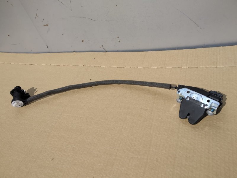 замок багажника, 1465 рублей, Санкт-Петербург