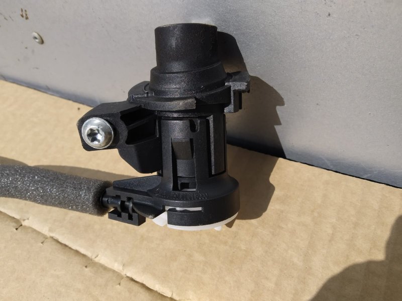 замок багажника, 1465 рублей, Санкт-Петербург