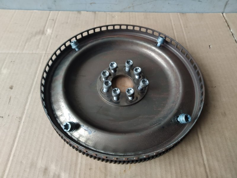 маховик, 1350 рублей, Санкт-Петербург