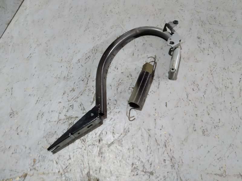 петля багажника, 1050 рублей, Санкт-Петербург