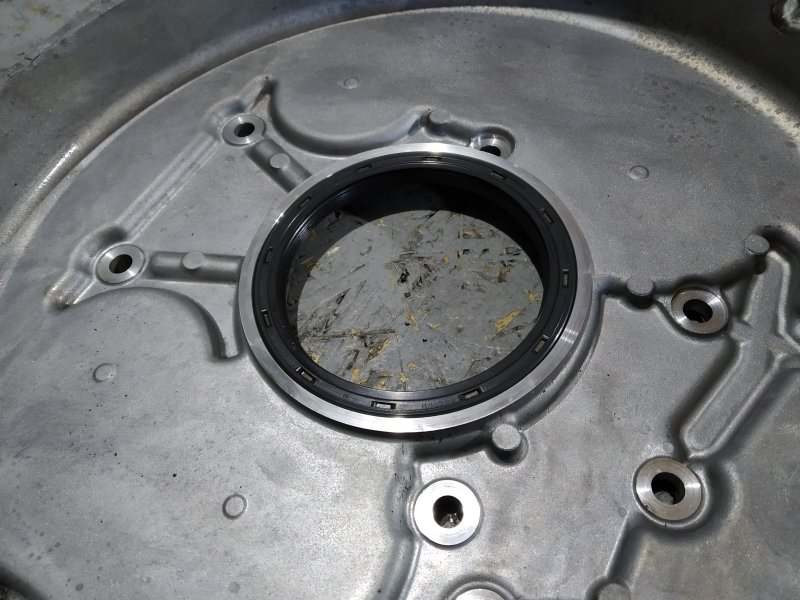 крышка двигателя, 1310 рублей, Санкт-Петербург