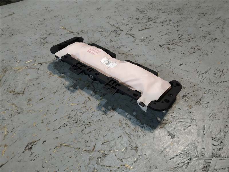 подушка безопасности коленная, 2900 рублей, Санкт-Петербург