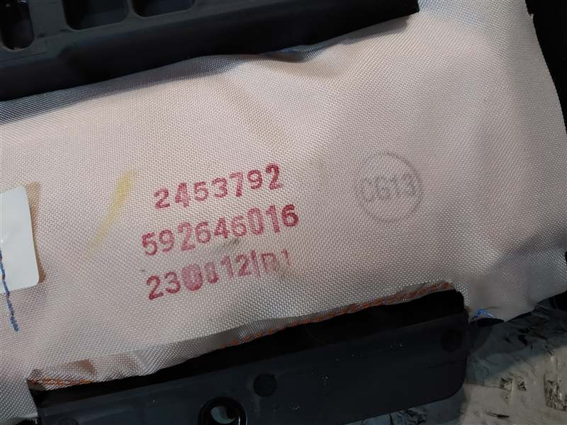 подушка безопасности коленная, 2900 рублей, Санкт-Петербург