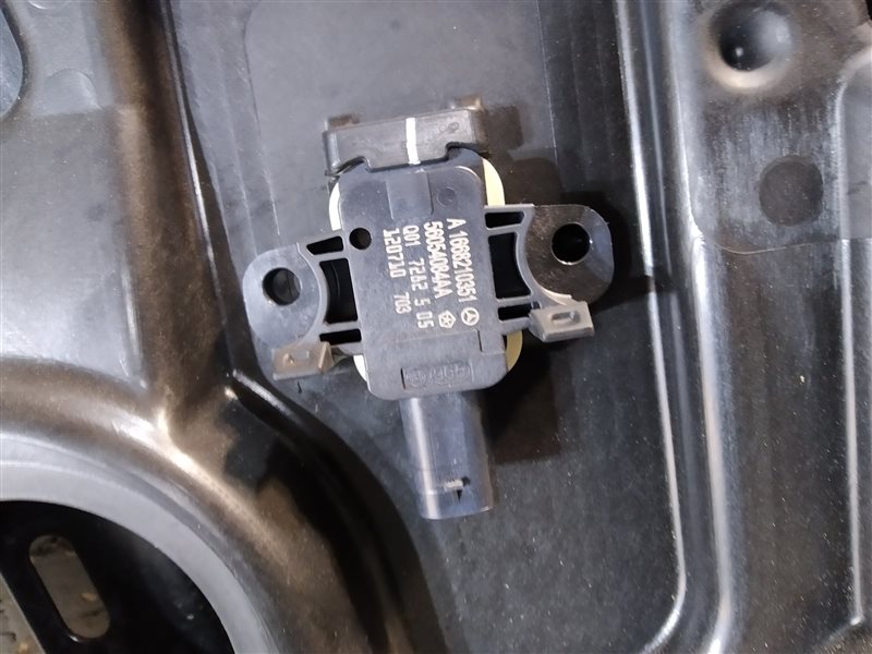 стеклоподъемник, 2005 рублей, Санкт-Петербург