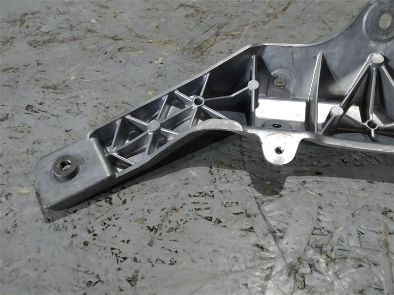 кронштейн радиатора, 1120 рублей, Санкт-Петербург