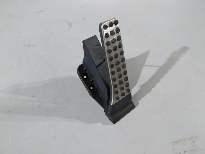 педаль газа, 1450 рублей, Санкт-Петербург