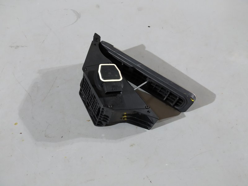 педаль газа, 1450 рублей, Санкт-Петербург