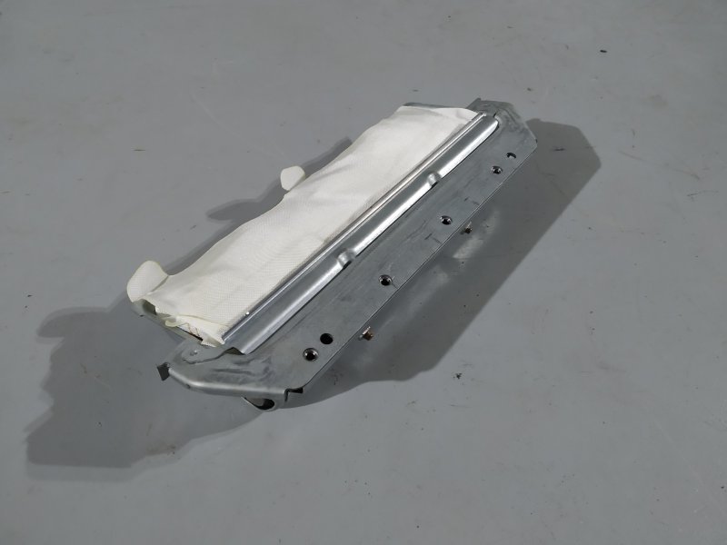 подушка безопасности коленная, 2880 рублей, Санкт-Петербург