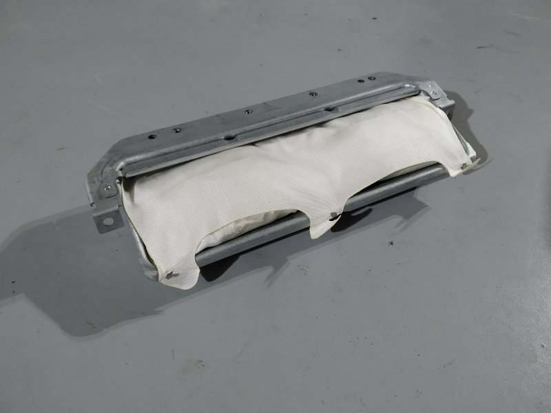 подушка безопасности коленная, 2880 рублей, Санкт-Петербург