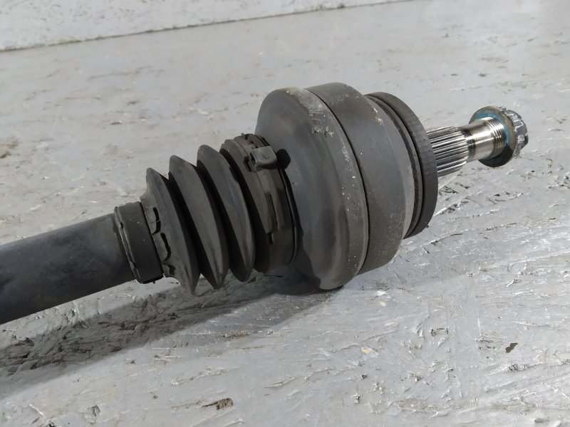 полуось, 2800 рублей, Санкт-Петербург