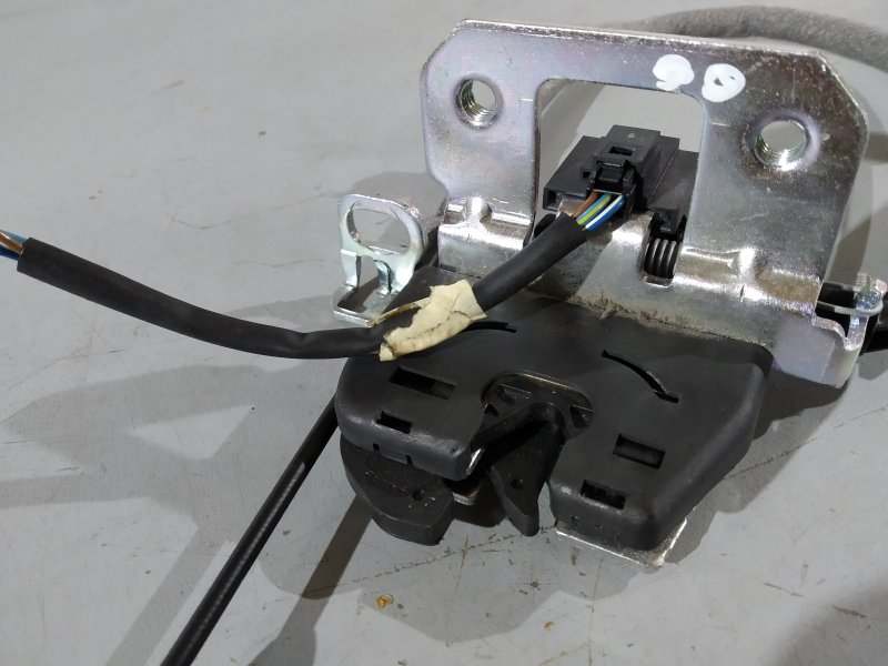 замок сиденья, 500 рублей, Санкт-Петербург