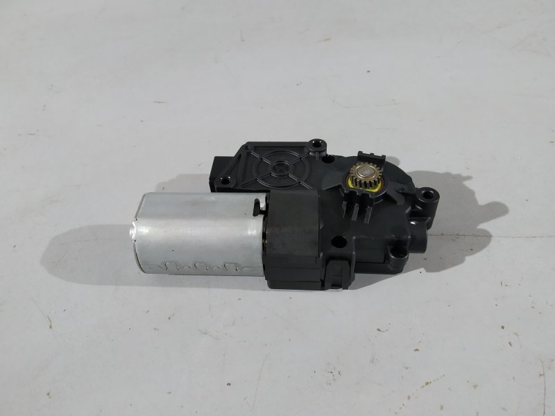 моторчик шторки люка, 2165 рублей, Санкт-Петербург