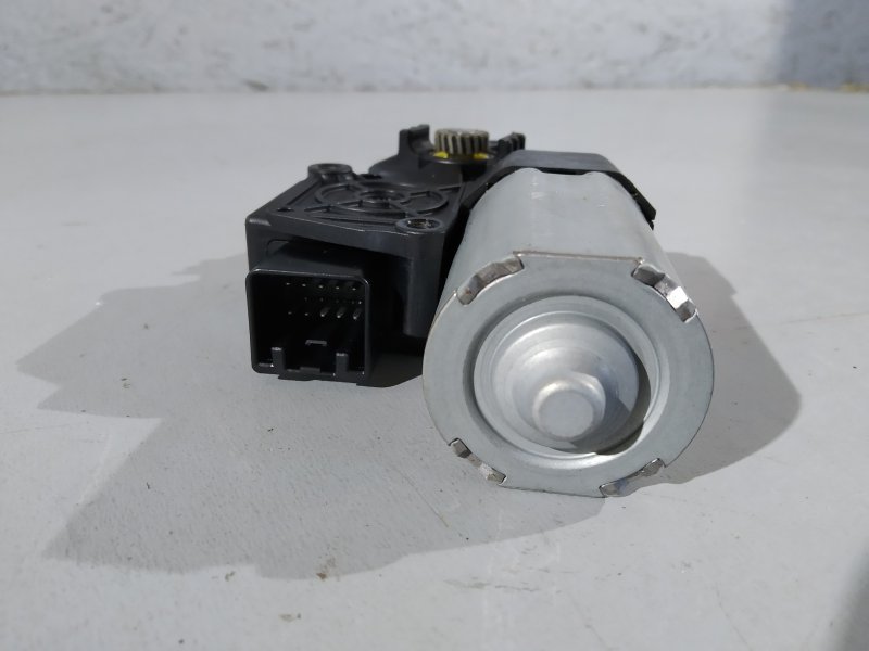 моторчик шторки люка, 2165 рублей, Санкт-Петербург