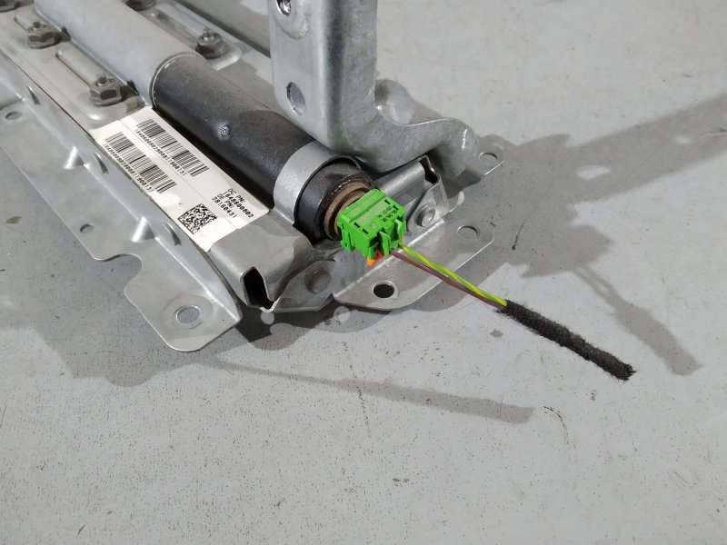 подушка безопасности коленная, 2385 рублей, Санкт-Петербург