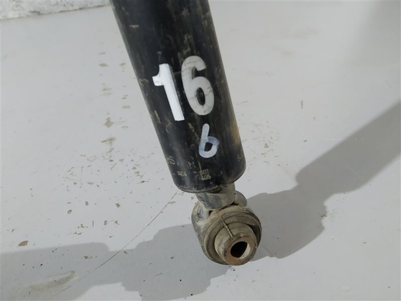 амортизатор, 2470 рублей, Санкт-Петербург