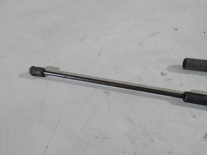 амортизатор капота, 625 рублей, Санкт-Петербург