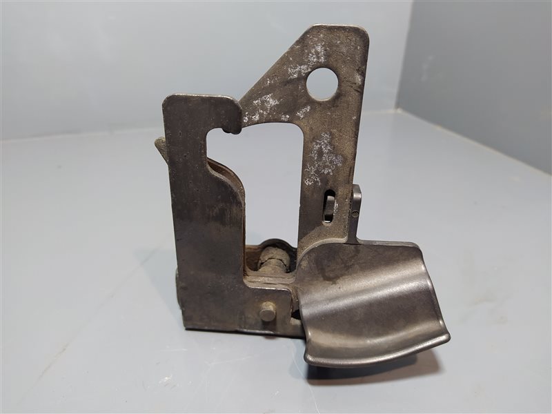 крюк капота, 1310 рублей, Санкт-Петербург