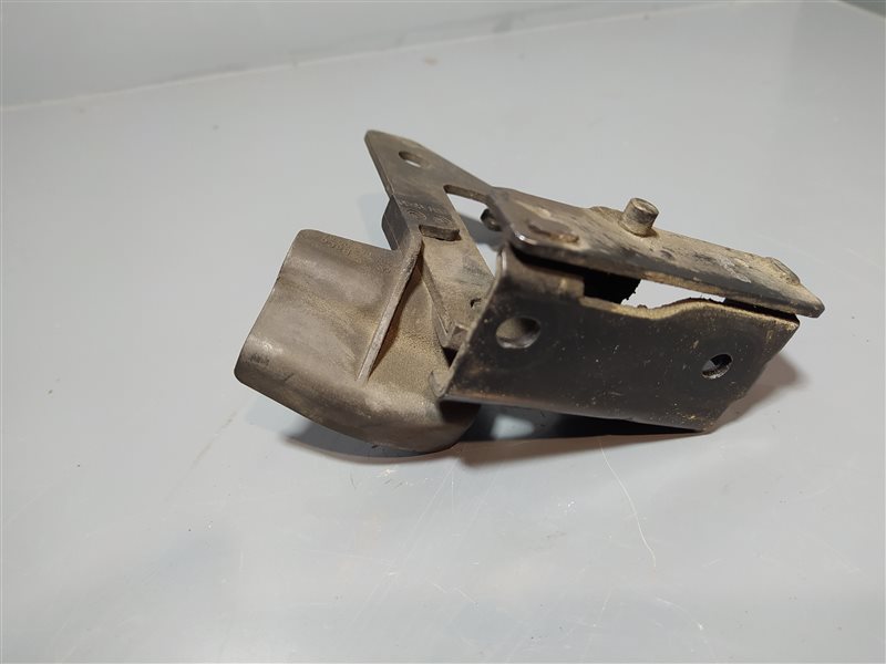 крюк капота, 1310 рублей, Санкт-Петербург