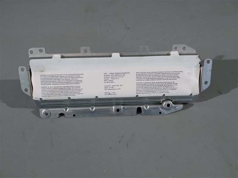 подушка безопасности коленная, 2535 рублей, Санкт-Петербург