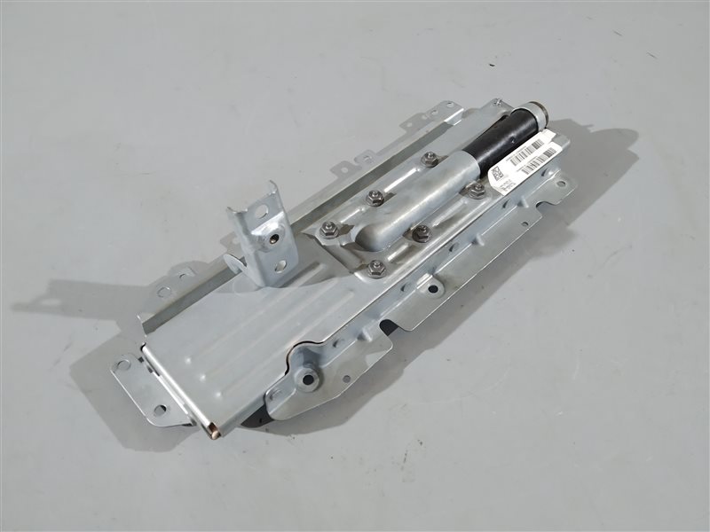 подушка безопасности коленная, 2535 рублей, Санкт-Петербург