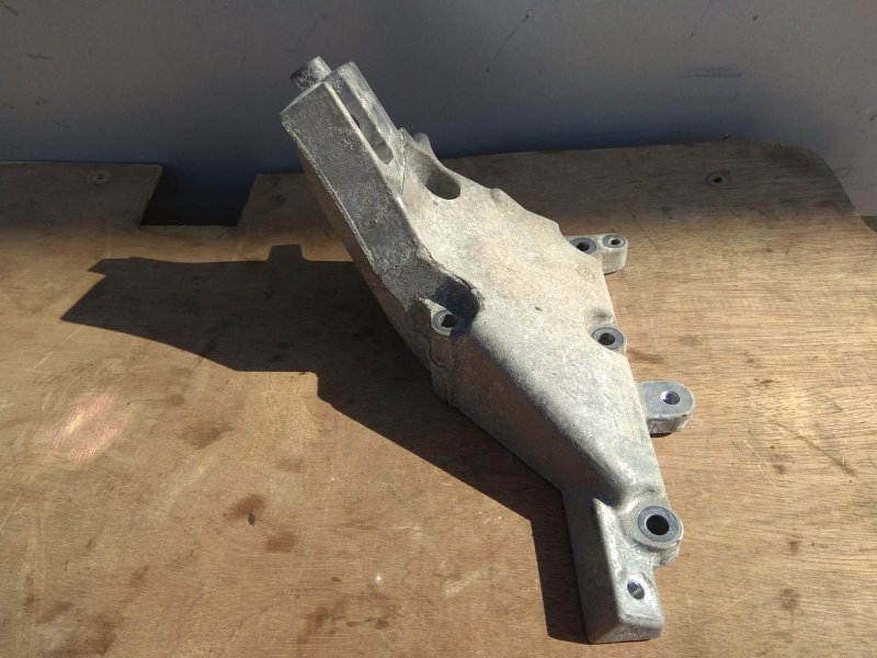 кронштейн двигателя, 1820 рублей, Санкт-Петербург