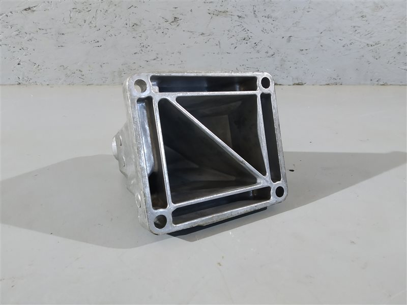 кронштейн двигателя, 2235 рублей, Санкт-Петербург