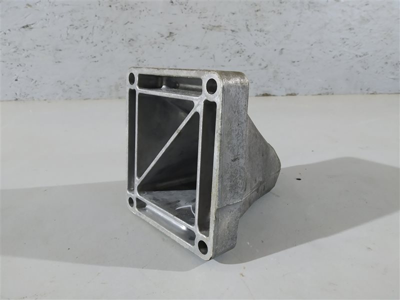 кронштейн двигателя, 2235 рублей, Санкт-Петербург