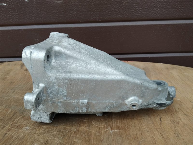 кронштейн двигателя, 2235 рублей, Санкт-Петербург