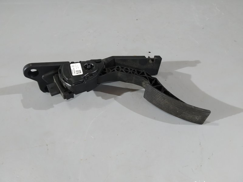 педаль газа, 1725 рублей, Санкт-Петербург