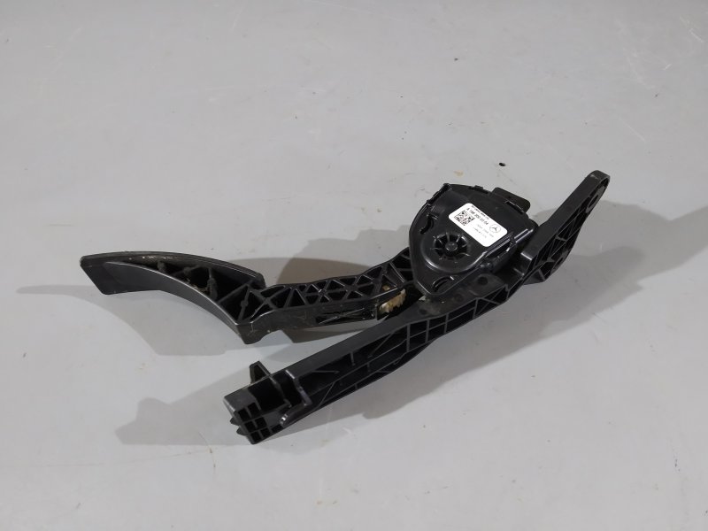 педаль газа, 1725 рублей, Санкт-Петербург