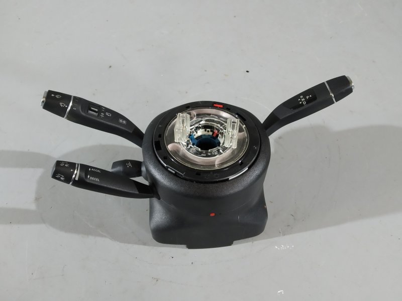 подрулевой переключатель, 10165 рублей, Санкт-Петербург