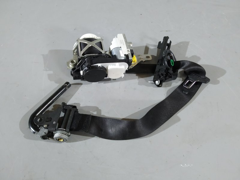 ремень безопасности, 8435 рублей, Санкт-Петербург