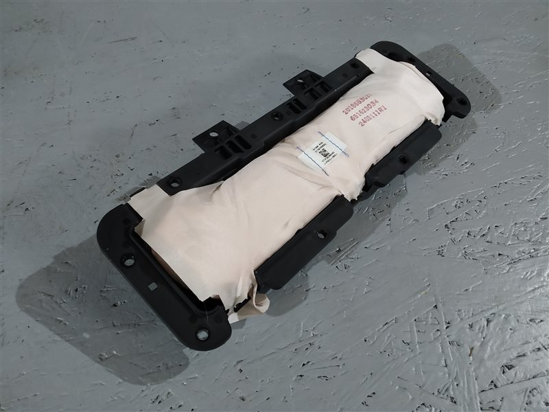 подушка безопасности коленная, 3420 рублей, Санкт-Петербург