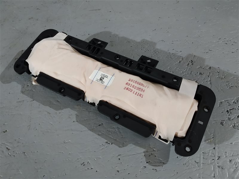 подушка безопасности коленная, 3420 рублей, Санкт-Петербург