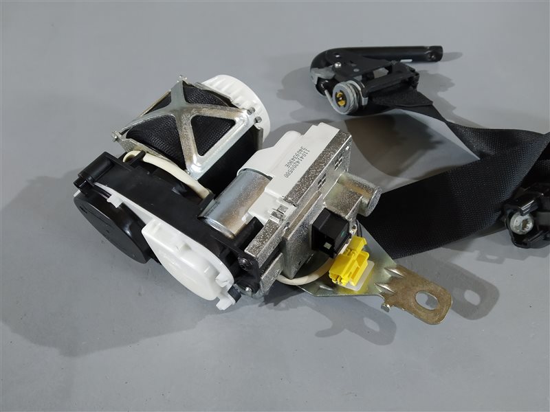 ремень безопасности, 8525 рублей, Санкт-Петербург