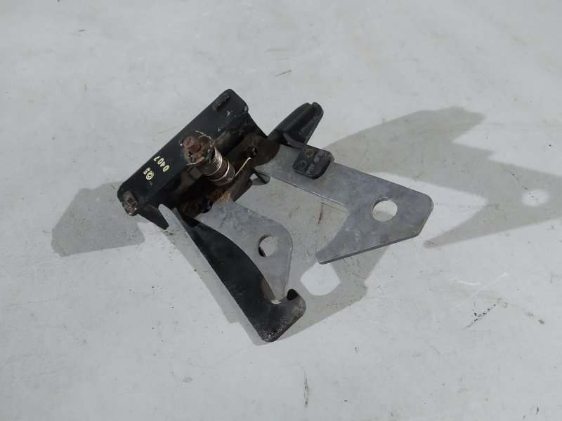 крюк капота, 1045 рублей, Санкт-Петербург