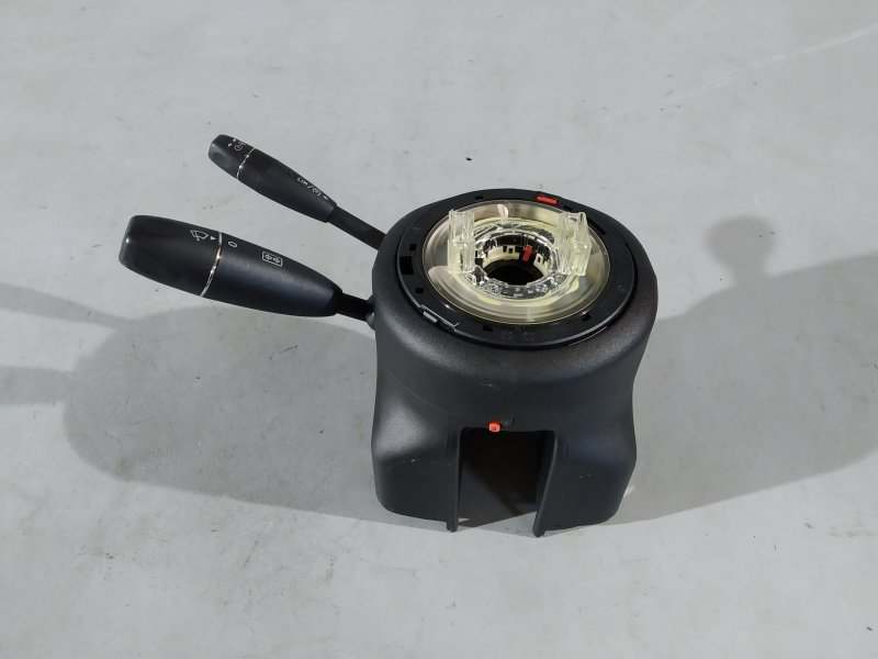 подрулевой переключатель, 6115 рублей, Санкт-Петербург