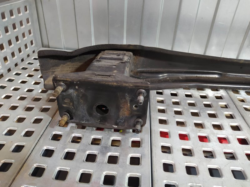 усилитель бампера, 3980 рублей, Санкт-Петербург