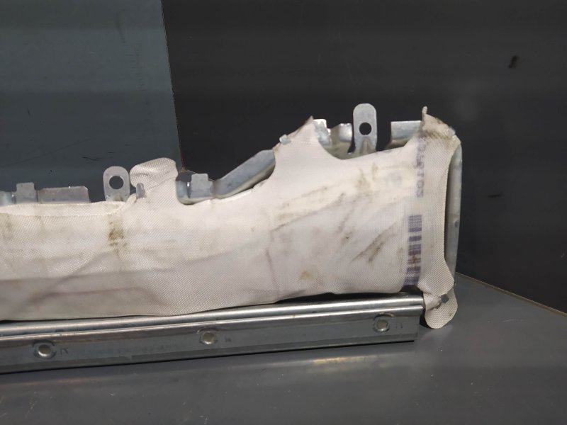 подушка безопасности коленная, 1940 рублей, Санкт-Петербург