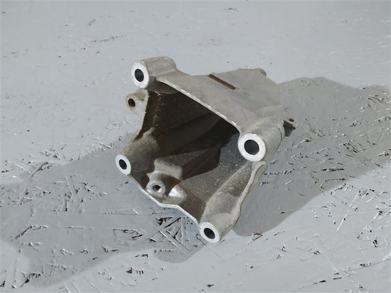 кронштейн двигателя, 3640 рублей, Санкт-Петербург