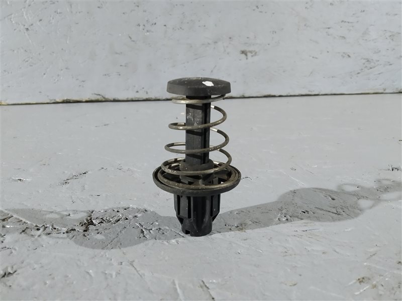 пружина капота, 1210 рублей, Санкт-Петербург