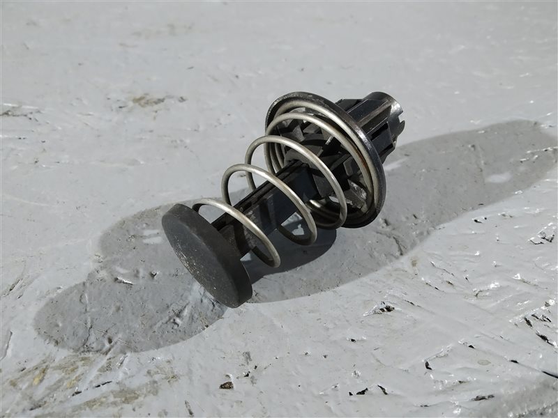 пружина капота, 1210 рублей, Санкт-Петербург