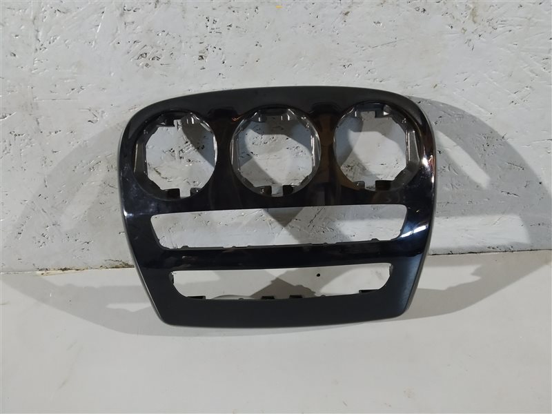 Накладка на торпедо, 3255 рублей, Санкт-Петербург