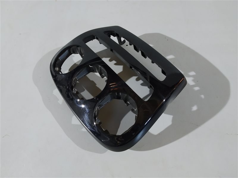 Накладка на торпедо, 3255 рублей, Санкт-Петербург