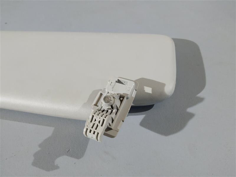 Козырек солнцезащитный, 1825 рублей, Санкт-Петербург