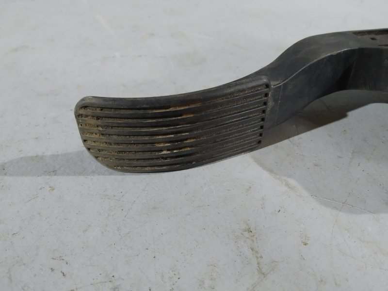 педаль газа, 1895 рублей, Санкт-Петербург