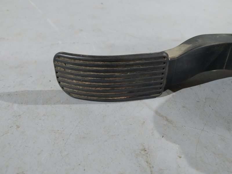 педаль газа, 1895 рублей, Санкт-Петербург