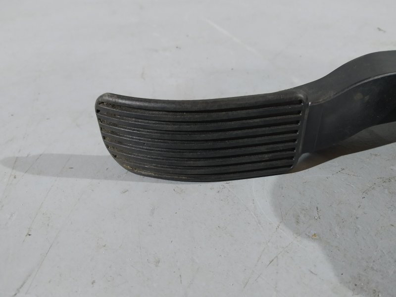 педаль газа, 1895 рублей, Санкт-Петербург