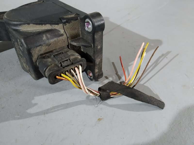 педаль газа, 1895 рублей, Санкт-Петербург